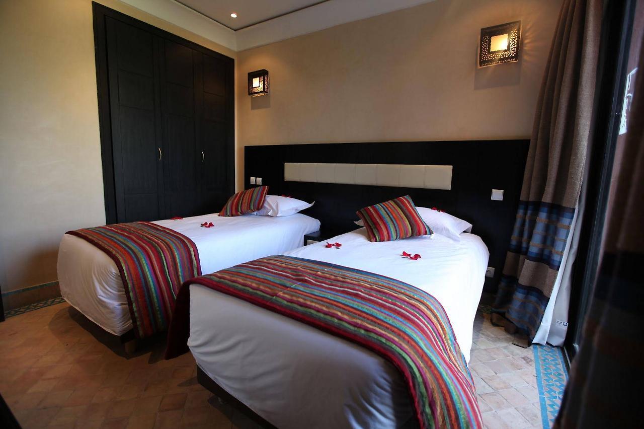 Les Jardins De Zyriab Bed & Breakfast Ait Hamid Ngoại thất bức ảnh